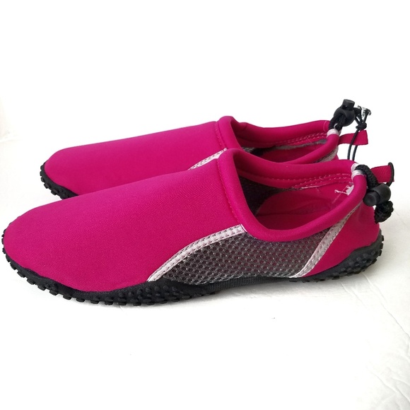 womens water shoes size 11